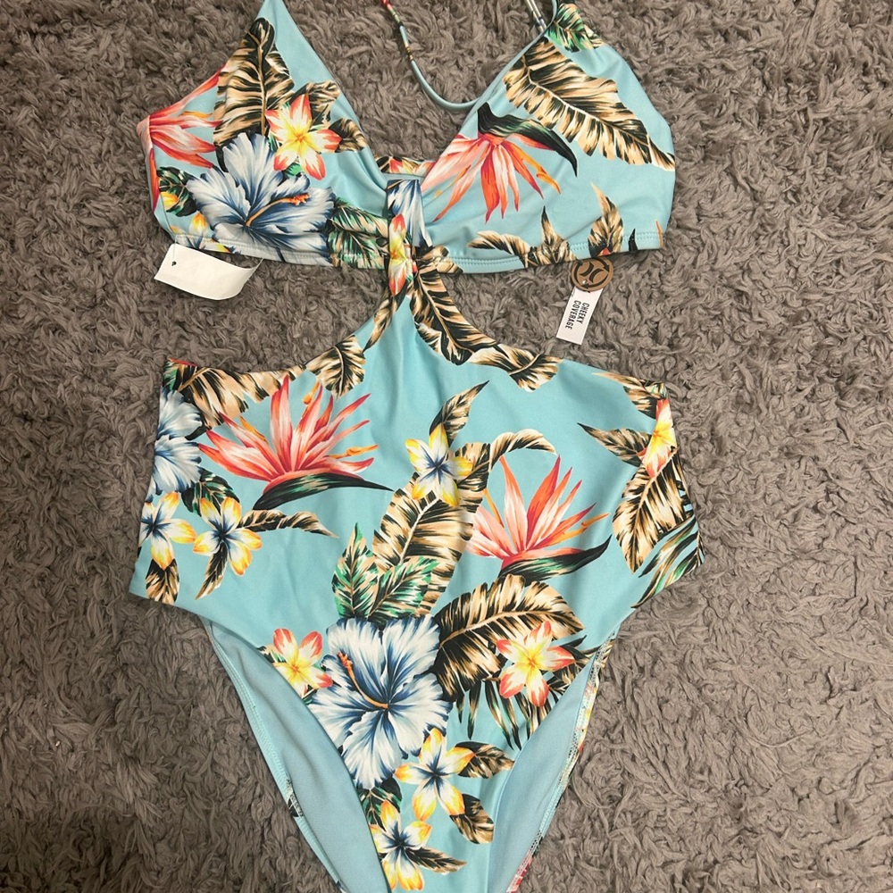 Hurley bathing suit size large